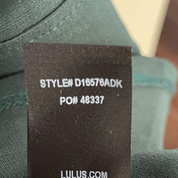 Lulu's Womens Green Square Neck 3/4 Sleeve Zipper Back Fit And Flare Dress Sz XS - Picture 7 of 12